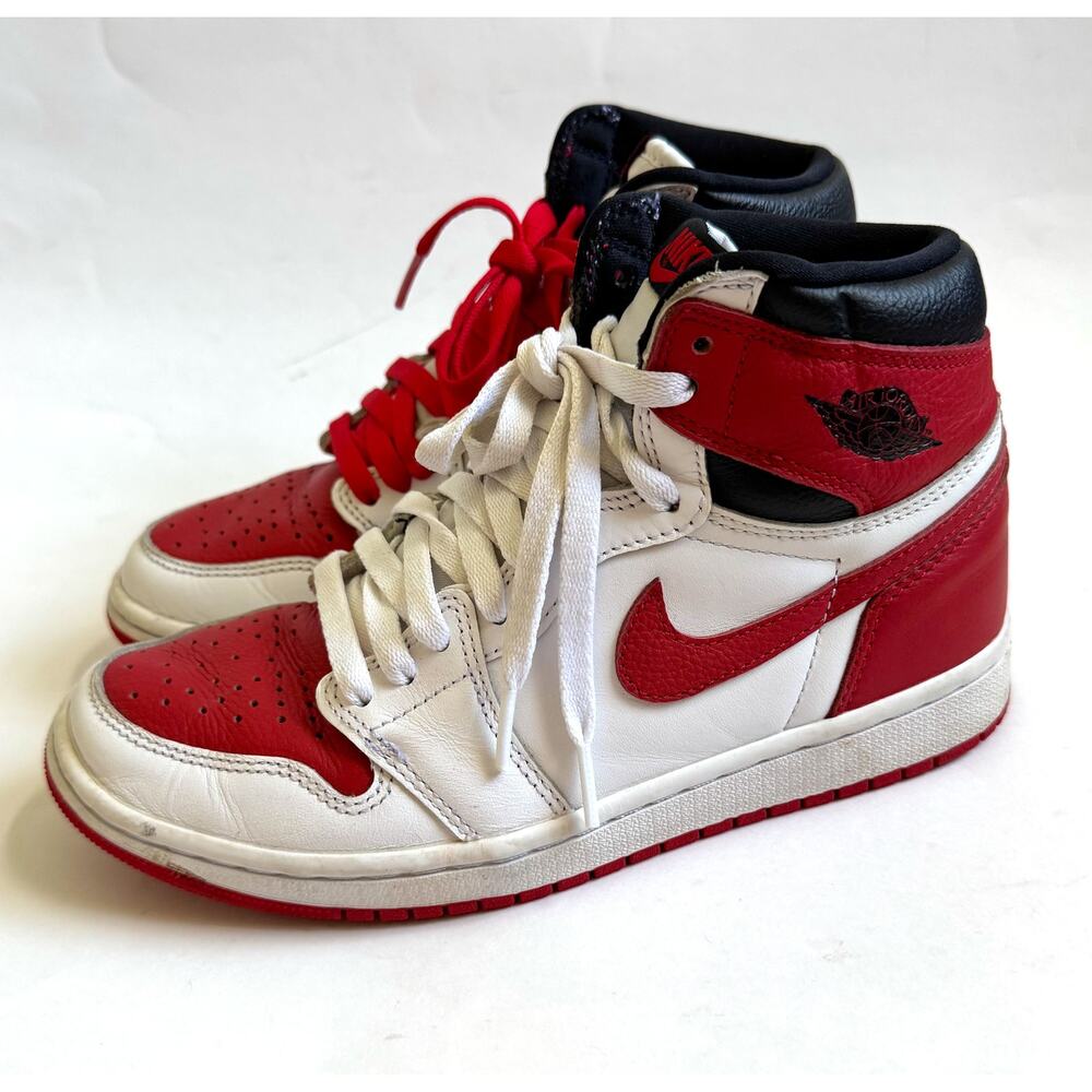Nike Retro 1 Air Jordan Mid Sneakers Red Black White Size 7 Youth/8.5 Women